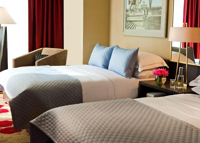 Hotel The Royal Sonesta River North