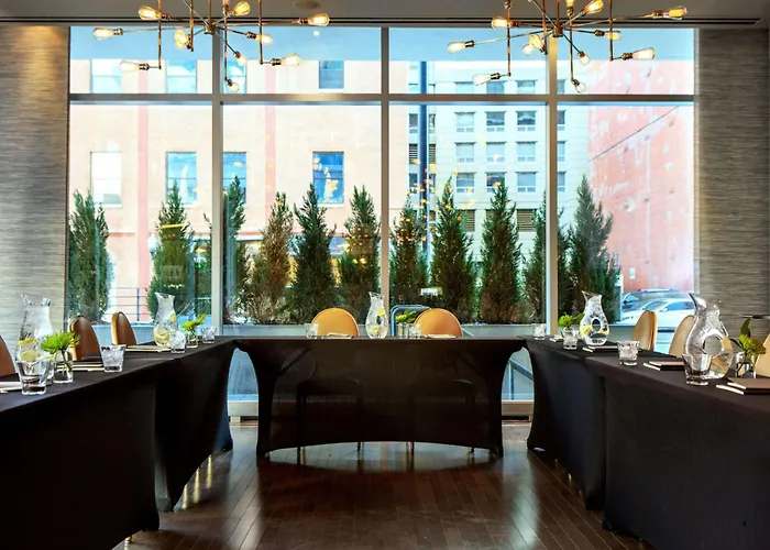 Hotel The Royal Sonesta River North Chicago