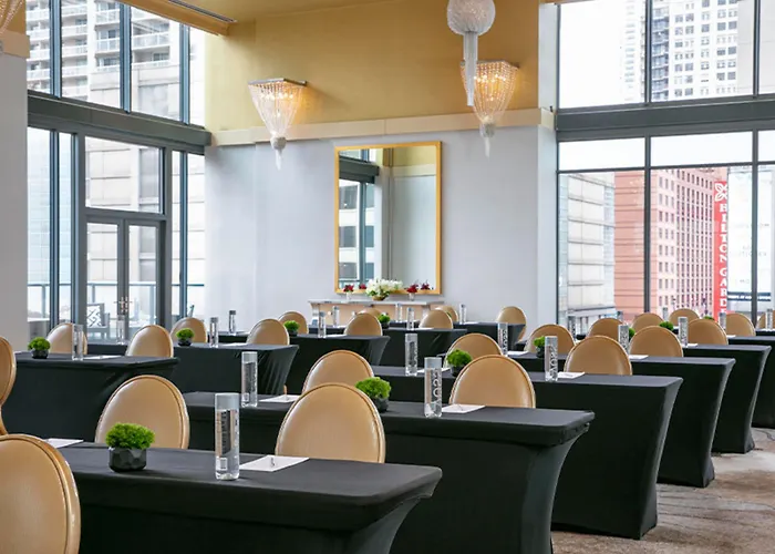 The Royal Sonesta River North Chicago