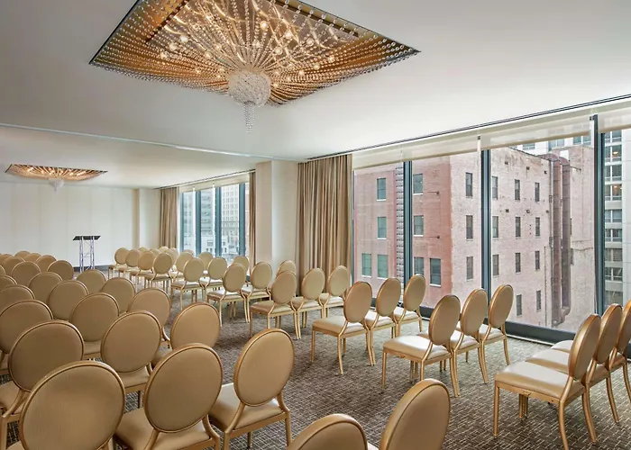 The Royal Sonesta River North 4*
