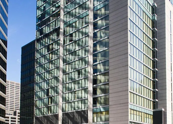Hotel The Royal Sonesta River North