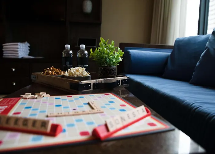 Hotel The Royal Sonesta River North 4*