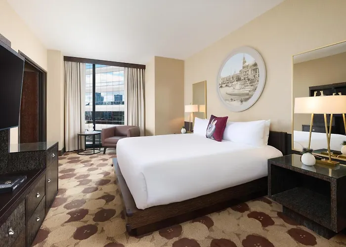 The Royal Sonesta River North 4*