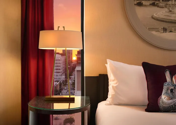 The Royal Sonesta River North